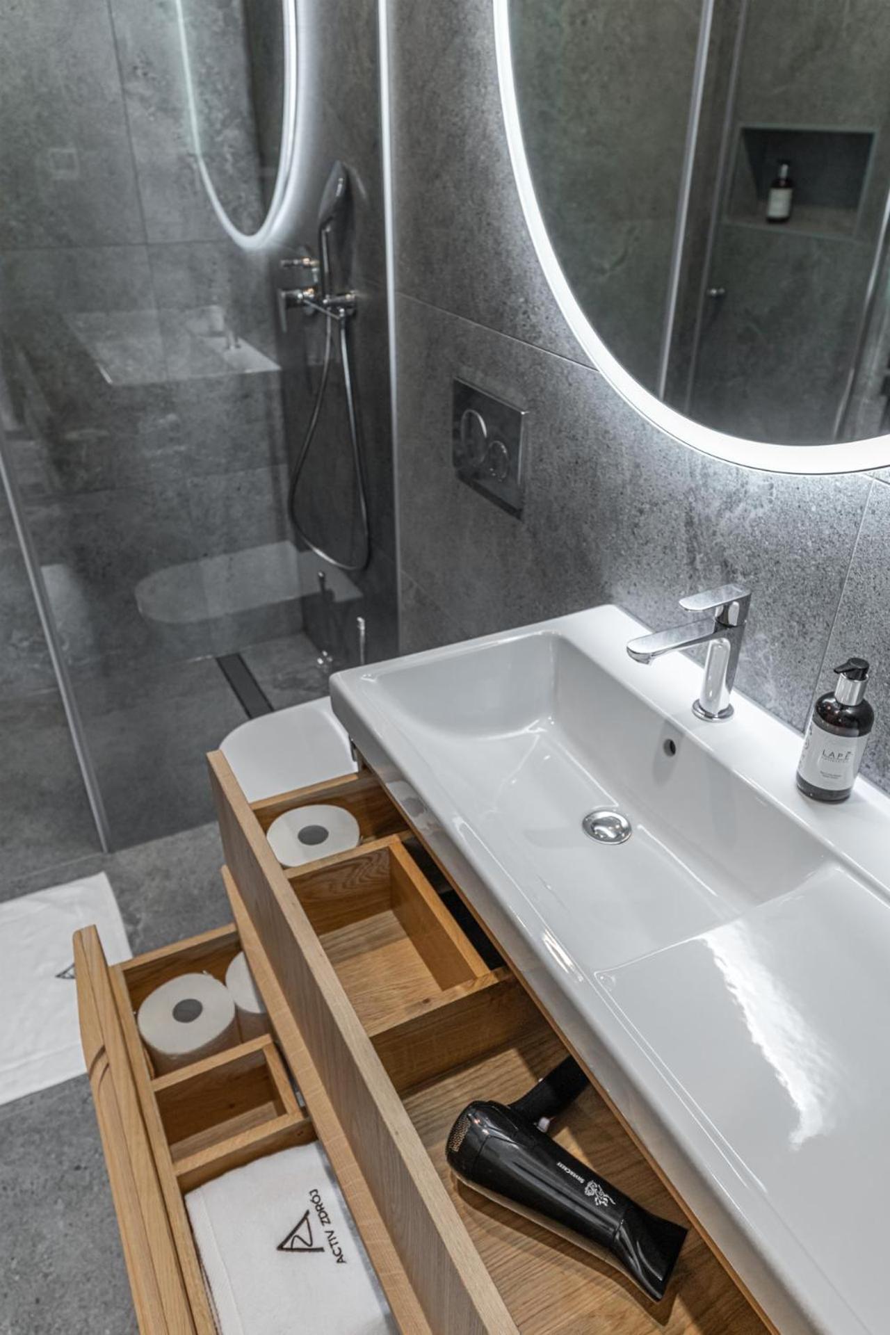 Apartamenty Activ Zdroj Ladek-Zdroj Exterior foto